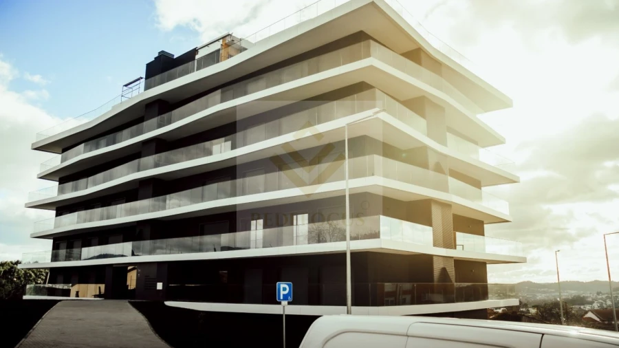 Apartamento T3 para Venda em Ferreiros e Gondizalves