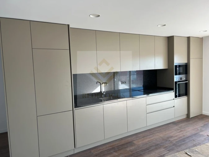 Apartamento T3 para Venda em Ferreiros e Gondizalves Foto 47