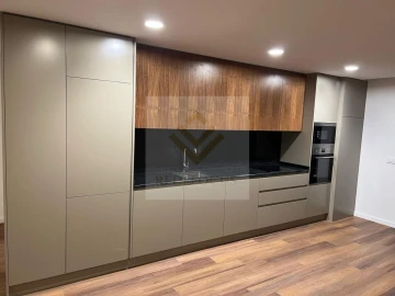 Apartamento T3 para Venda em Ferreiros e Gondizalves