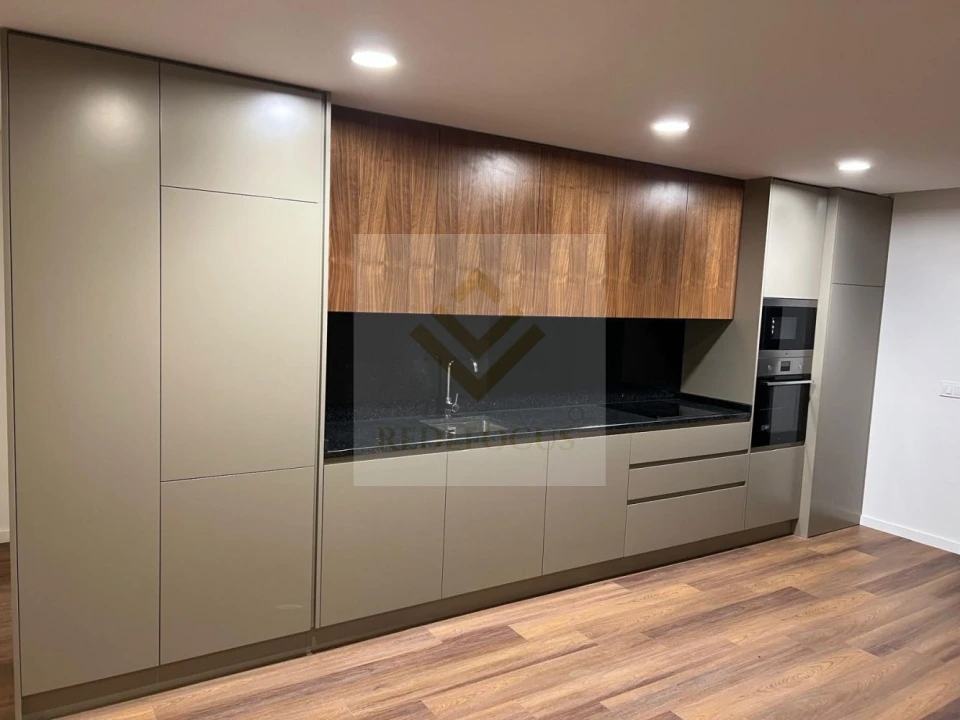 Apartamento T3 para Venda em Ferreiros e Gondizalves Foto 23
