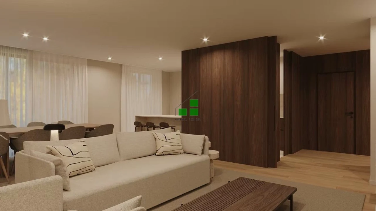 Apartamento T4 para Venda em Lordelo do Ouro e Massarelos Foto 5