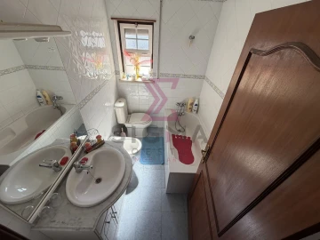 Moradia T3 para Venda em Vermelha