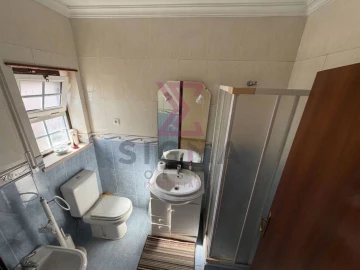 Moradia T3 para Venda em Vermelha