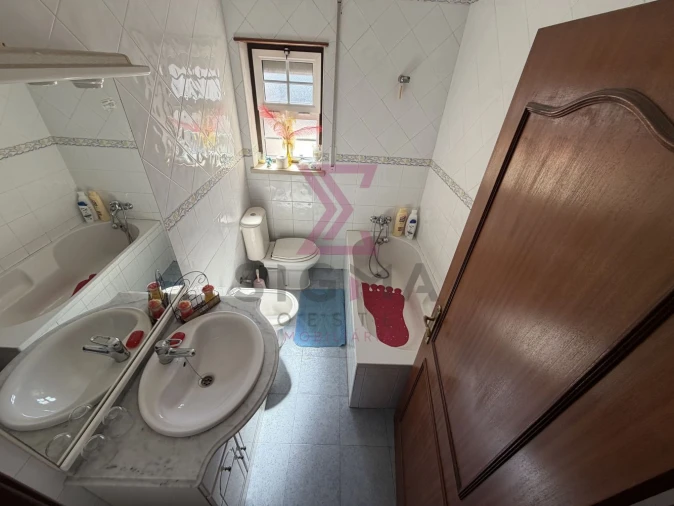 Moradia T3 para Venda em Vermelha Foto 6