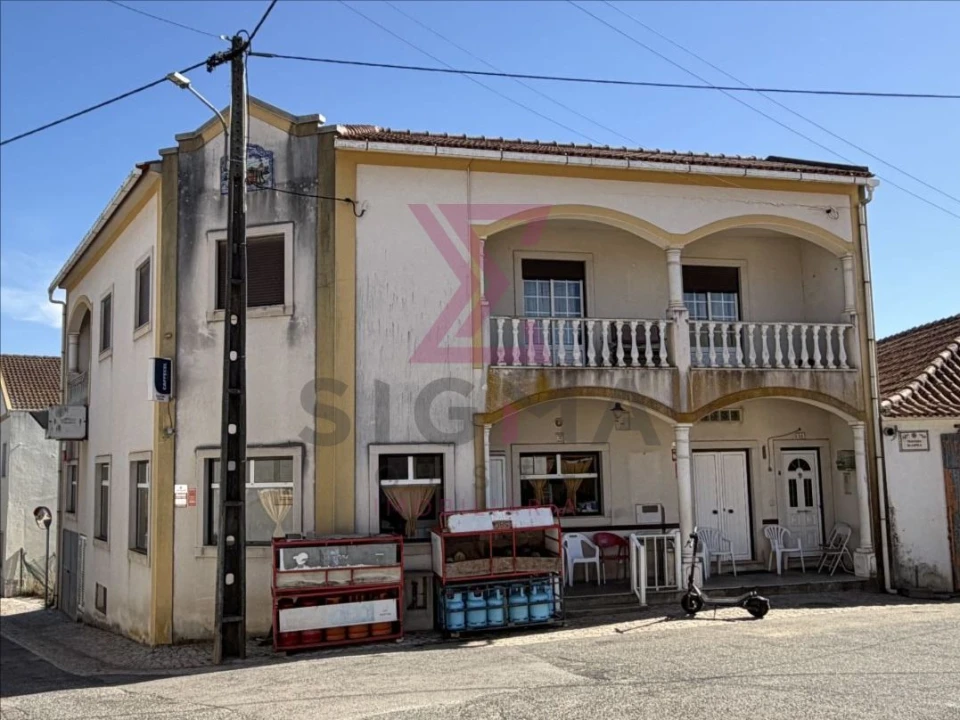 Moradia T3 para Venda em Vermelha Foto 1