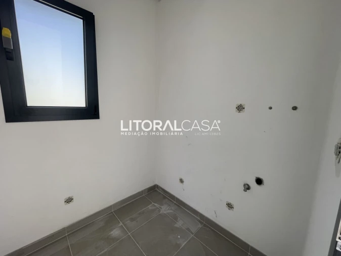 Moradia T3 para Venda em Febres Foto 15