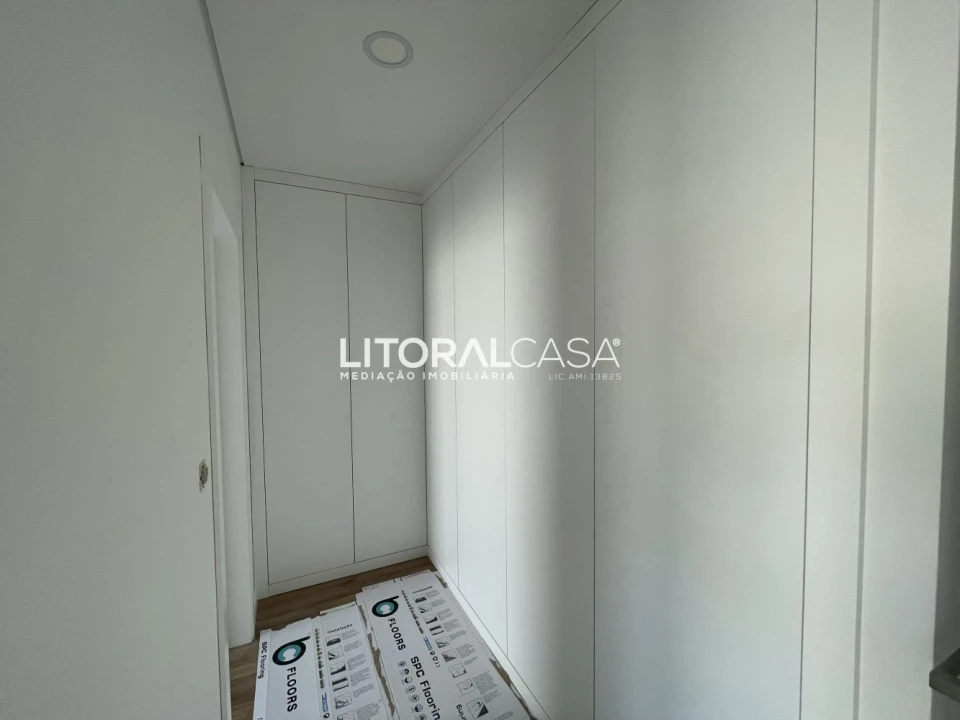Moradia T3 para Venda em Febres Foto 11