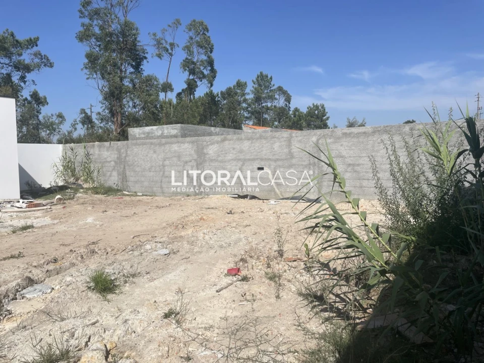Moradia T3 para Venda em Febres Foto 26