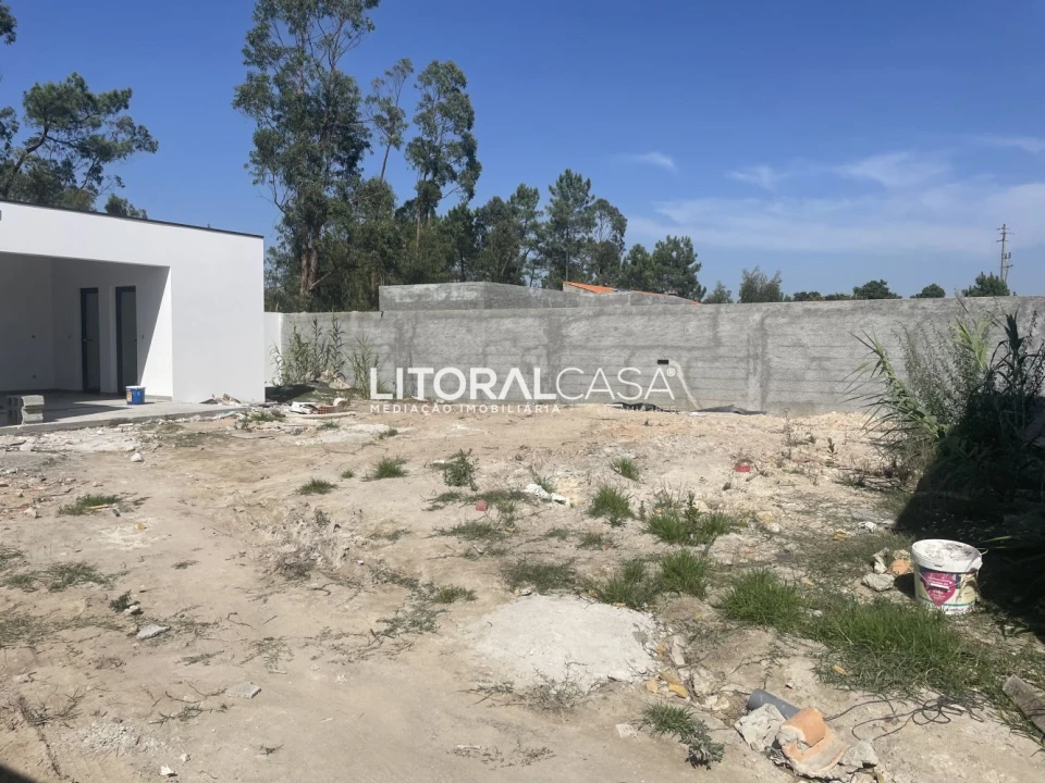 Moradia T3 para Venda em Febres Foto 27