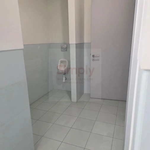 Loja para Arrendamento em Algés, Linda-A-Velha e Cruz Quebrada-Dafundo Foto 5