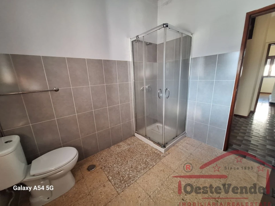 Apartamento T3 para Venda em Cadaval e Pêro Moniz Foto 22