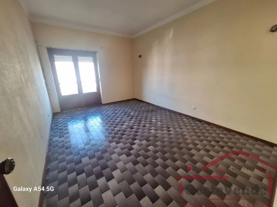 Apartamento T3 para Venda em Cadaval e Pêro Moniz Foto 9