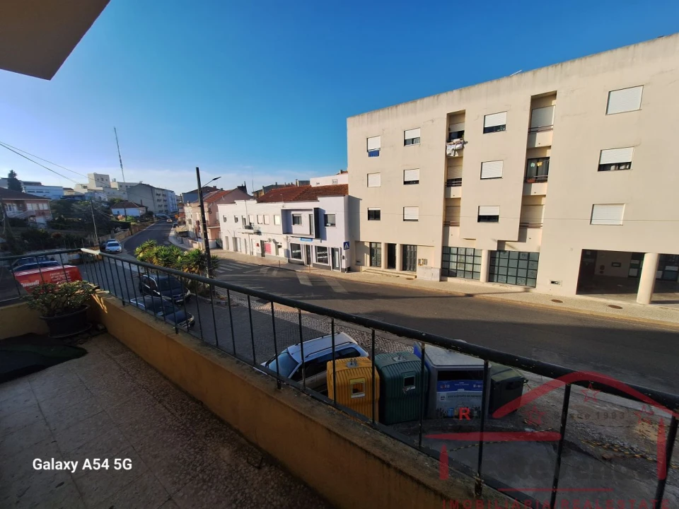 Apartamento T3 para Venda em Cadaval e Pêro Moniz Foto 31