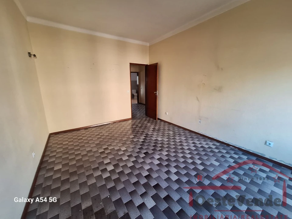 Apartamento T3 para Venda em Cadaval e Pêro Moniz Foto 11