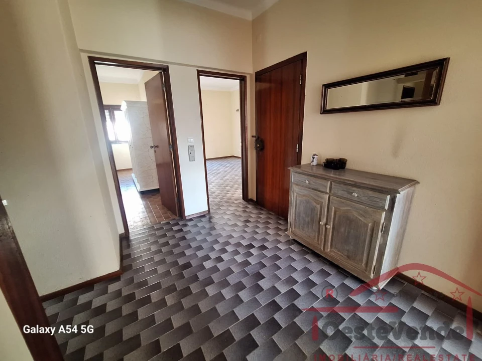 Apartamento T3 para Venda em Cadaval e Pêro Moniz Foto 23
