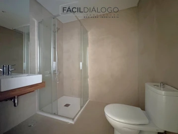 Apartamento T2 para Venda em Sesimbra (Santiago)