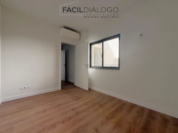 Apartamento T2 para Venda em Sesimbra (Santiago)