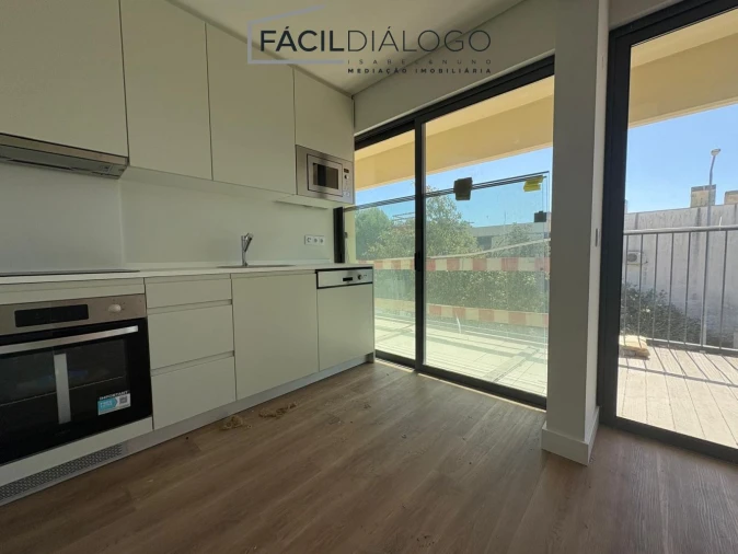 Apartamento T2 para Venda em Sesimbra (Santiago) Foto 16
