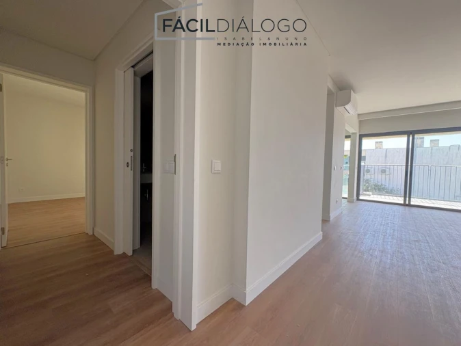 Apartamento T2 para Venda em Sesimbra (Santiago) Foto 4