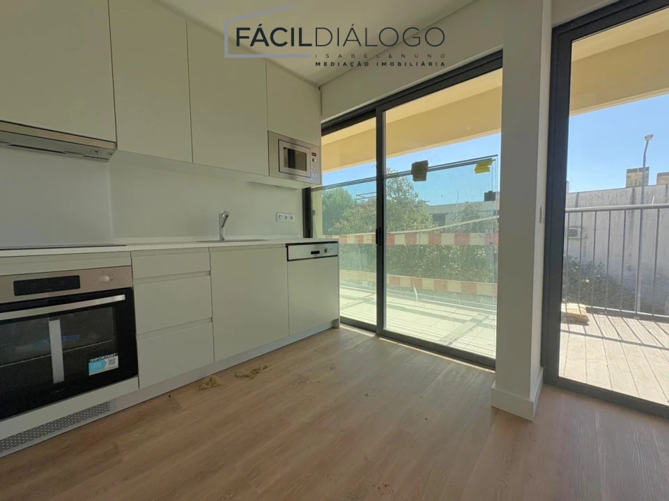 Apartamento T2 para Venda em Sesimbra (Santiago) Foto 12