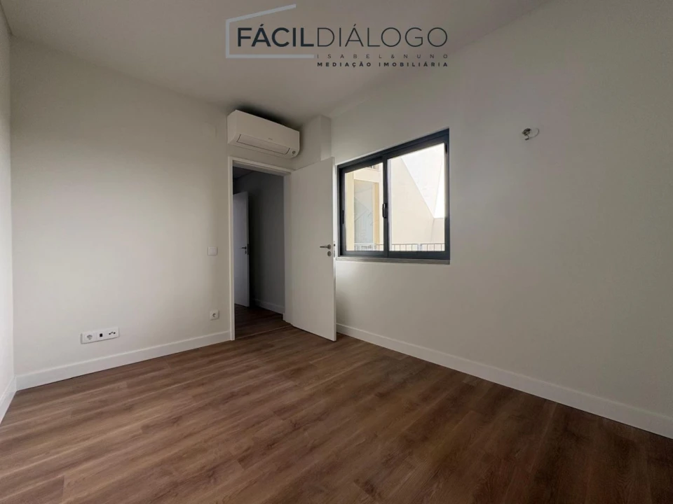 Apartamento T2 para Venda em Sesimbra (Santiago) Foto 10