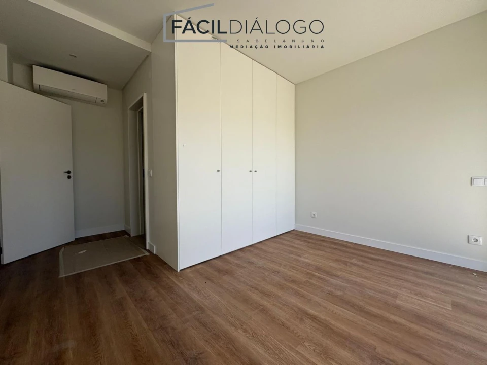 Apartamento T2 para Venda em Sesimbra (Santiago) Foto 13