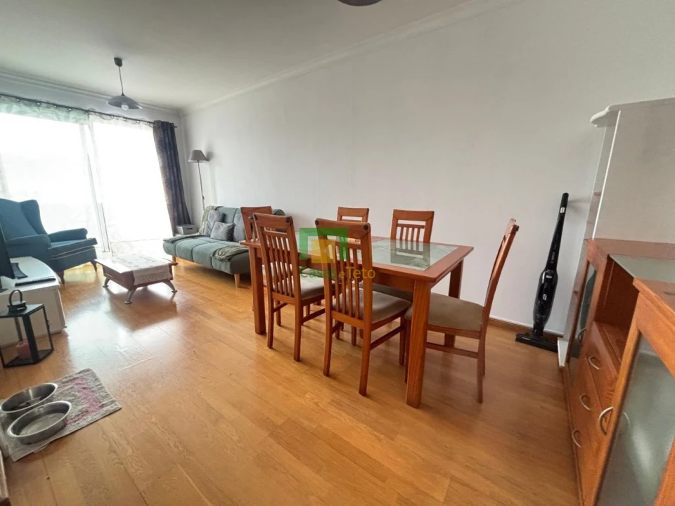 Apartamento T2 para Venda em Caniço Foto 4