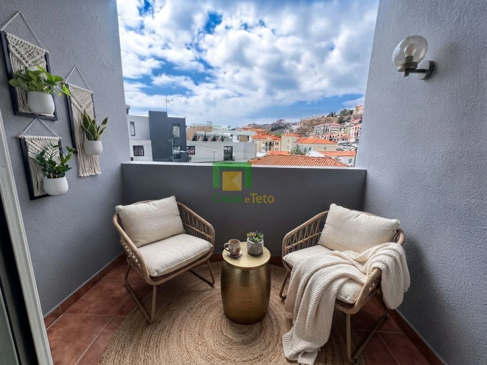 Apartamento T2 para Venda em Caniço Foto 19