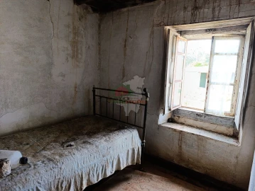 Moradia T4 para Venda em Cernache do Bonjardim, Nesperal e Palhais