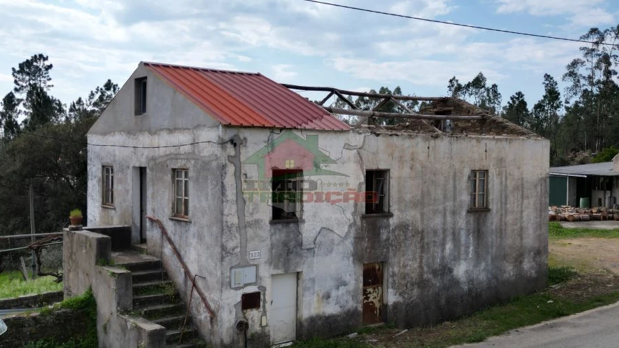 Moradia T4 para Venda em Cernache do Bonjardim, Nesperal e Palhais