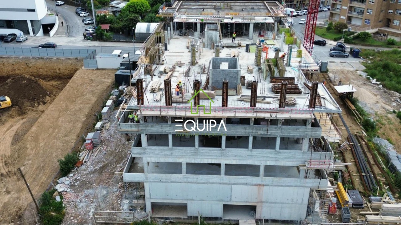 Apartamento T4 para Venda em Valongo Foto 24