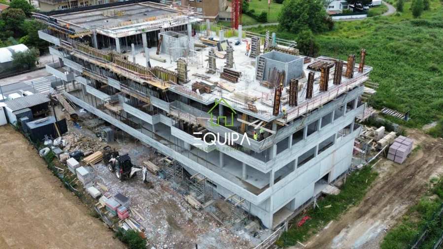 Apartamento T4 para Venda em Valongo Foto 22