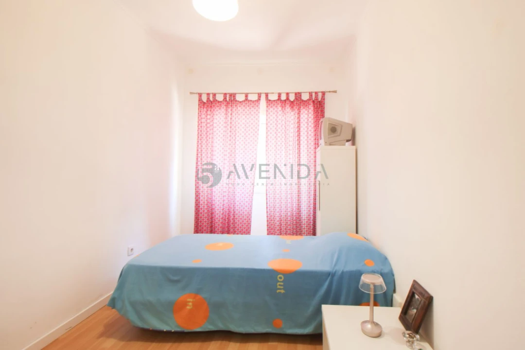 Apartamento T2 para Venda em Barreiro e Lavradio Foto 11