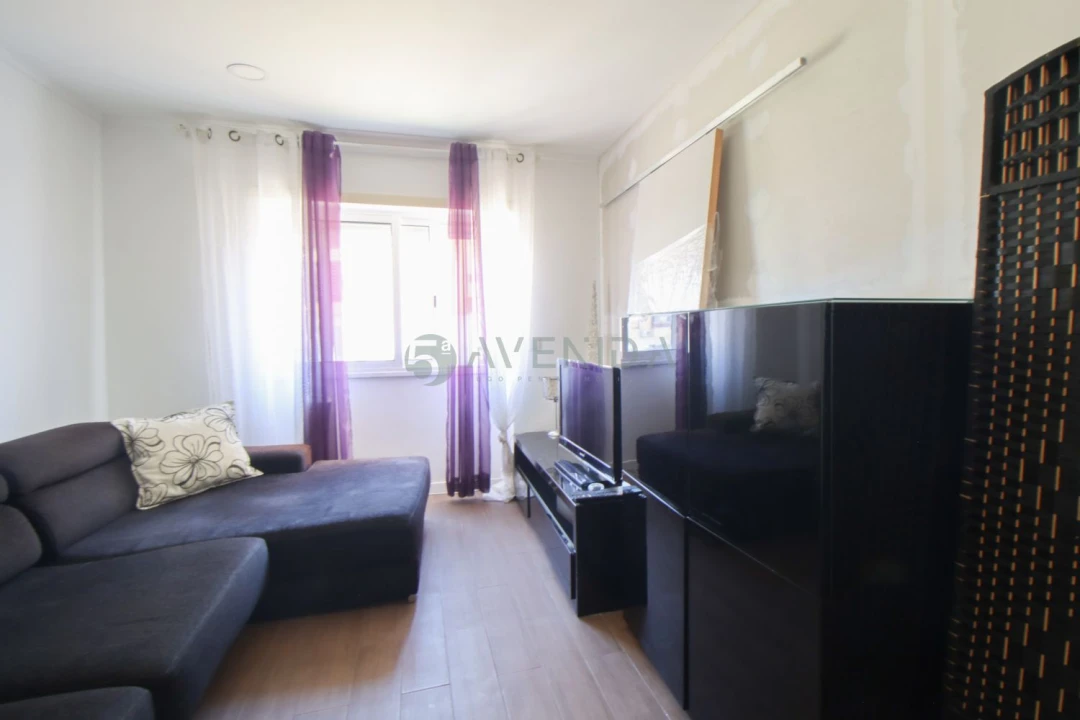 Apartamento T2 para Venda em Barreiro e Lavradio Foto 4