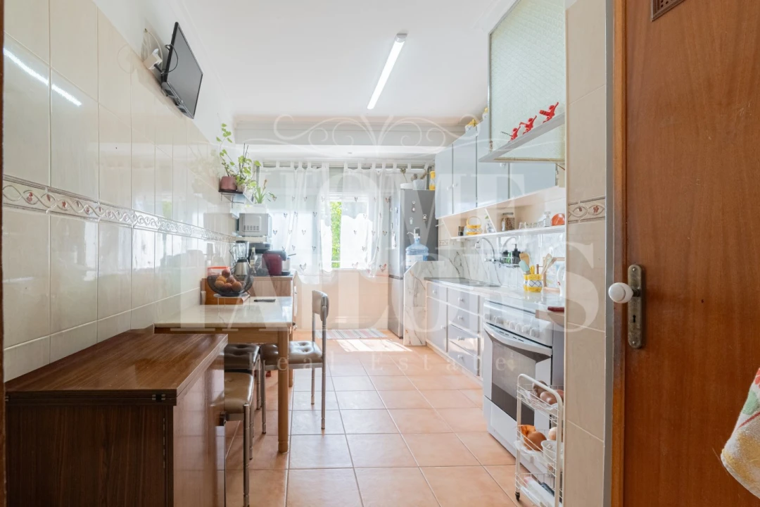 Apartamento T2 para Venda em Barcarena Foto 10