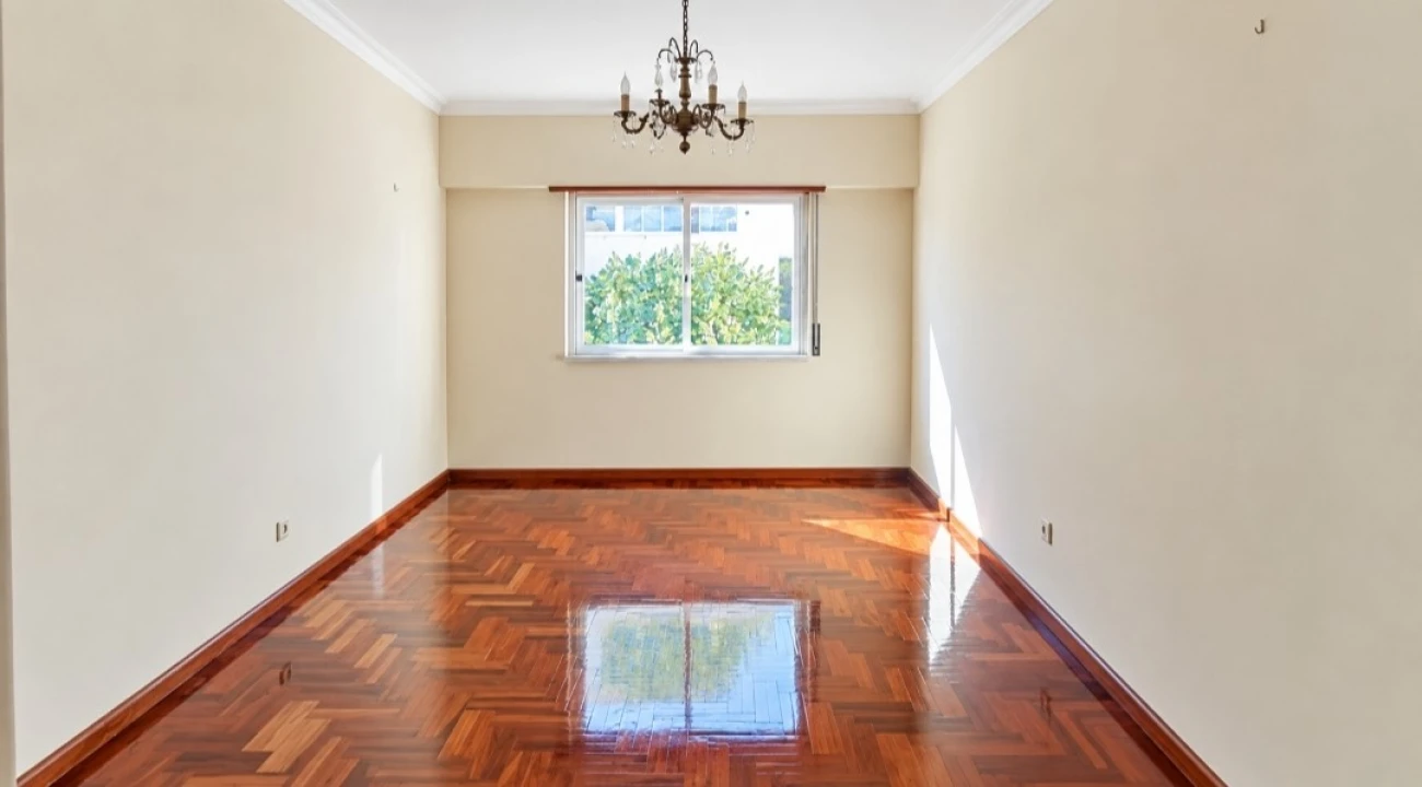 Apartamento T1 para Venda em Agualva e Mira-Sintra Foto 18