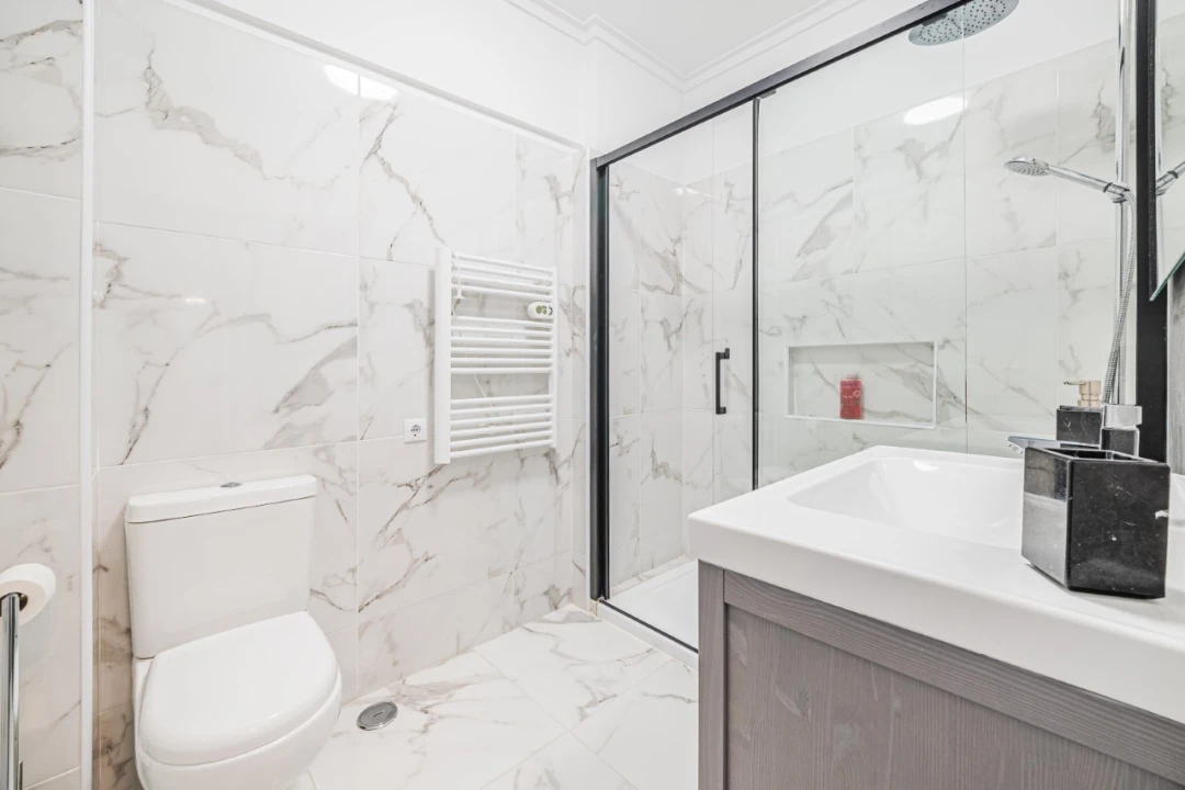 Apartamento T3 para Venda em Massamá e Monte Abraão Foto 10