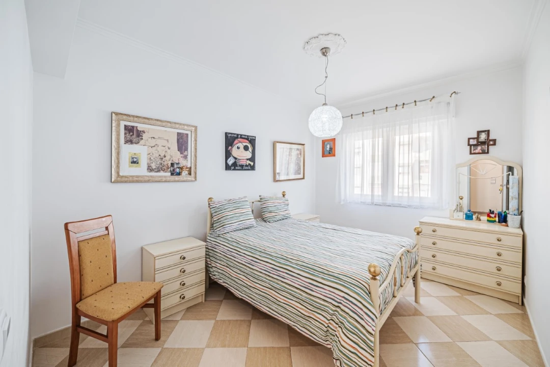 Apartamento T3 para Venda em Massamá e Monte Abraão Foto 22