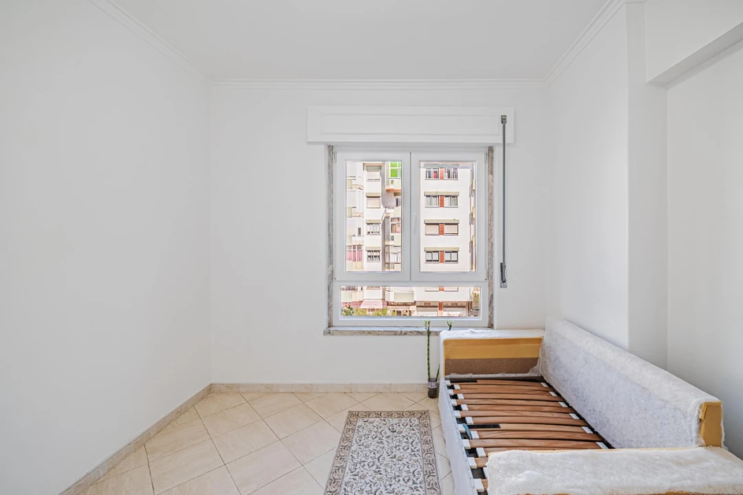 Apartamento T3 para Venda em Massamá e Monte Abraão Foto 30