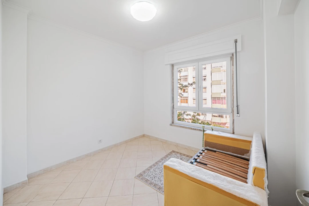 Apartamento T3 para Venda em Massamá e Monte Abraão Foto 31