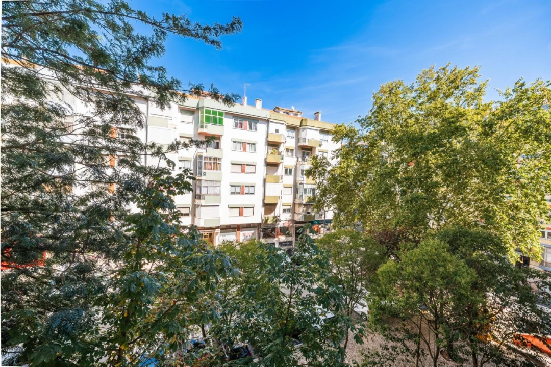 Apartamento T3 para Venda em Massamá e Monte Abraão Foto 34