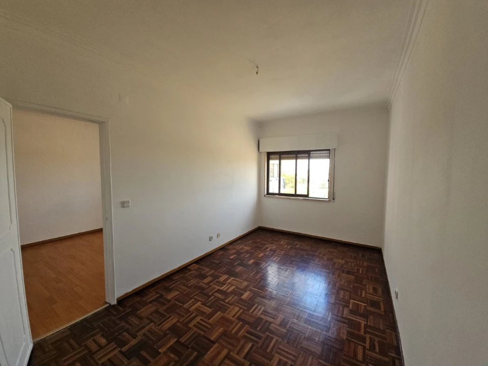 Apartamento T2 para Arrendamento em Seixal, Arrentela e Aldeia de Paio Pires Foto 5