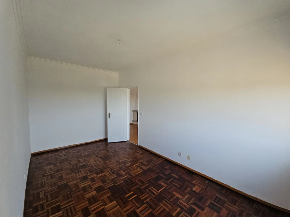 Apartamento T2 para Arrendamento em Seixal, Arrentela e Aldeia de Paio Pires Foto 6