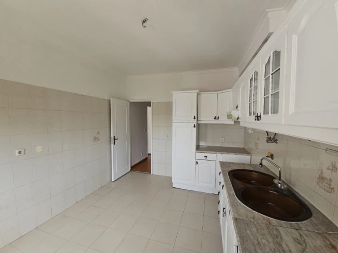 Apartamento T2 para Arrendamento em Seixal, Arrentela e Aldeia de Paio Pires Foto 3