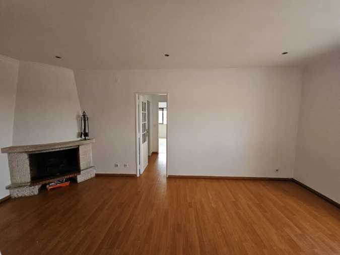 Apartamento T2 para Arrendamento em Seixal, Arrentela e Aldeia de Paio Pires Foto 9