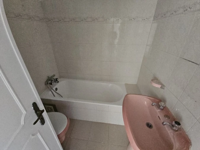 Apartamento T2 para Arrendamento em Seixal, Arrentela e Aldeia de Paio Pires Foto 12