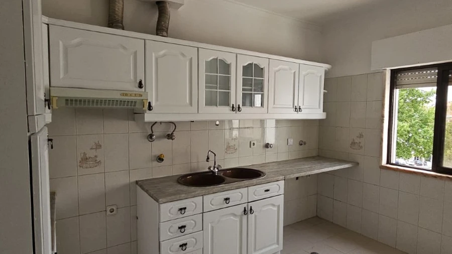 Apartamento T2 para Arrendamento em Seixal, Arrentela e Aldeia de Paio Pires