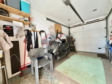 Moradia T4 para Venda em Quelfes