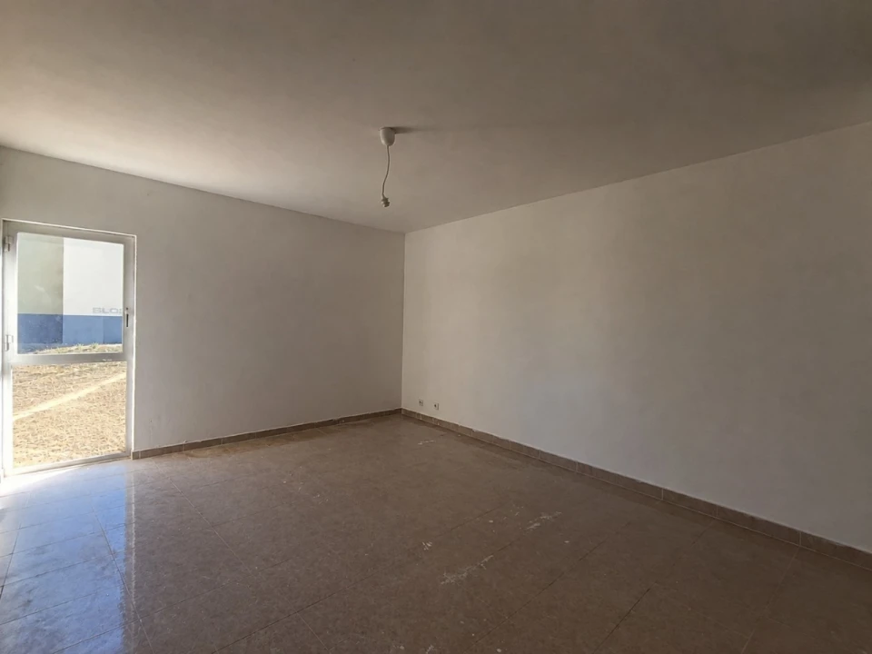 Apartamento T2 para Venda em Abrantes (São Vicente e São João) e Alferrarede Foto 1