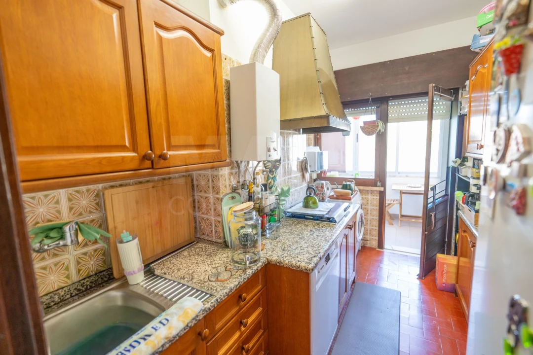 Apartamento T2 para Arrendamento em Santa Clara Foto 2